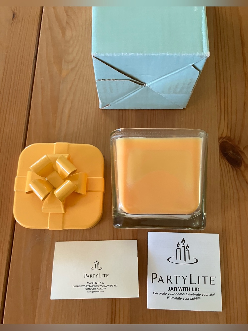 NEW Retired PartyLite Mango Tangerine Gift-Bow Jar Candle - Picture 12 of 13